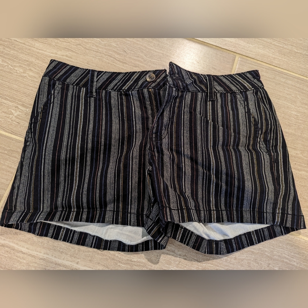 a.n.a mid rise twill short 3.5" length, size 2